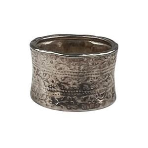 Sisae Sterling Silver Band Ring Flowers Size 6